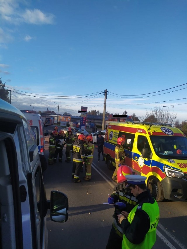 Szczegółowe okoliczności wypadku na Rybnickiej w Jastrzębiu są ustalane przez policję.