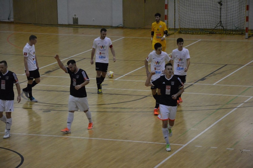 Kto awansuje do Futsal Ekstraklasy? W Lęborku i Warszawie już nie mogą doczekać się decyzji PZPN