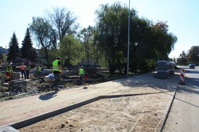 Inwestycje w Chodzieży: Prace w parku idą pełną parą [FOTO]