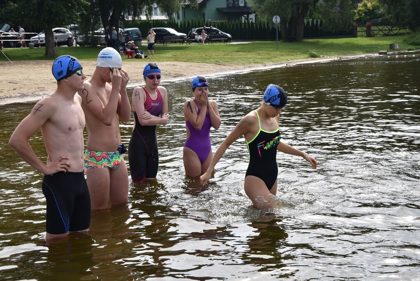 Finał Pucharu 4 Jezior. Trwają zmagania pływaków w Jeziorze Chodzieskim