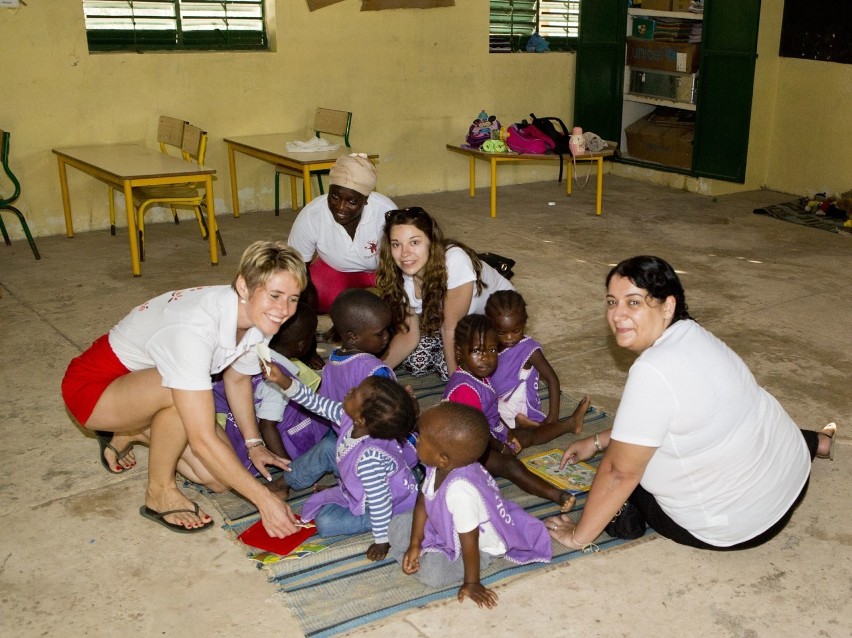Arleta Chojnicka - Perrier pochodząca z Lubrańca zbiera przybory szkolne dla dzieci z Senegalu 