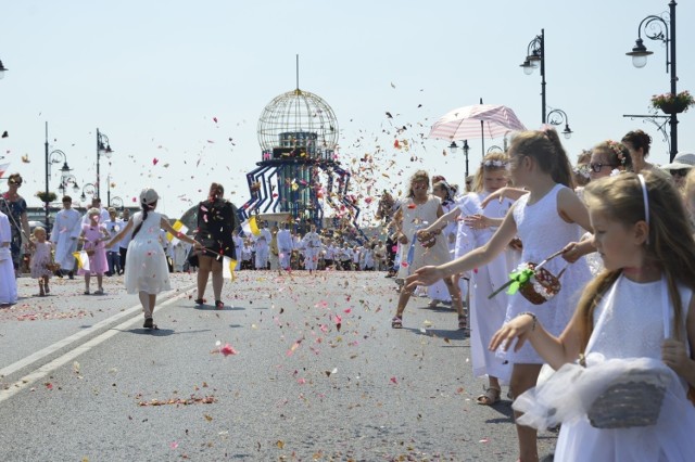 Dwa lata temu w procesji w Gorzowie z Zawarcia na Stary Rynek szło kilka tysięcy wiernych