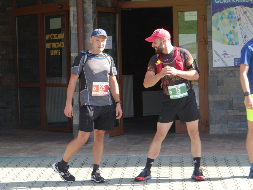 Prawie 200 biegaczy w Ultra Kamieńsk i Maratonie z Półhakiem na Górze Kamieńskiej. ZDJĘCIA