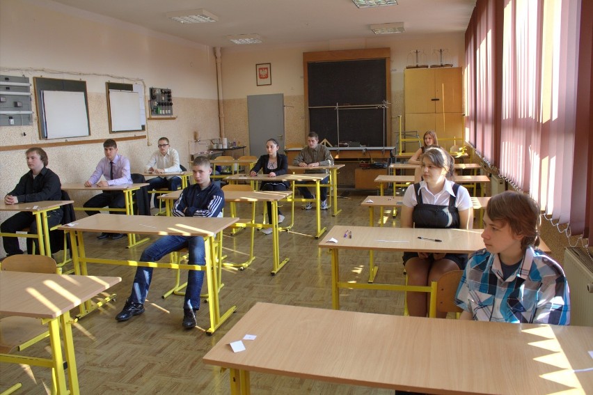 Siemianowice: Gimnazjaliści rozpoczęli dziś egzaminy