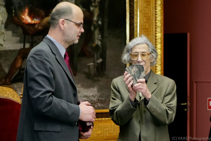Profesor Jerzy Jedliński otrzymał Medal Św. Jerzego 2011 od...