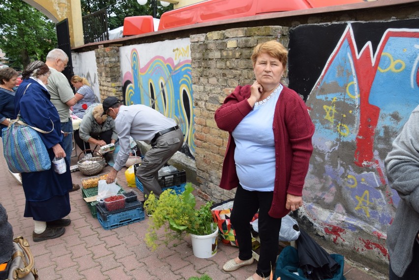 Awantura o handlowanie na „ryneczku u Cydzika” w Sokółce. Rolnicy nie są tam mile widziani 