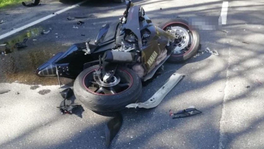 Wypadek na DK 91 w Gomunicach. 19-letnia paseżerka motocykla nie żyje
