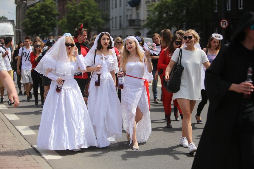 Juwenalia Śląskie 2018: Barwny korowód przeszedł ulicami Katowic [ZDJĘCIA]