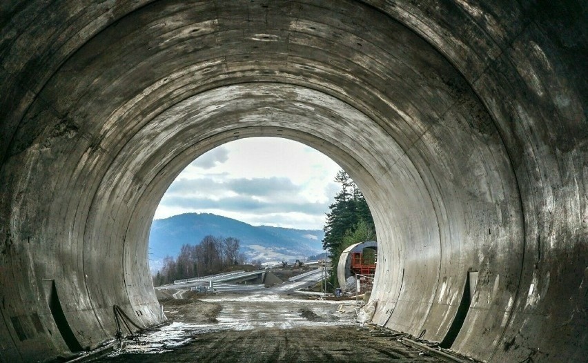 Budowa tuneli na odcinku S1 Przybędza - Milówka zaawansowana...