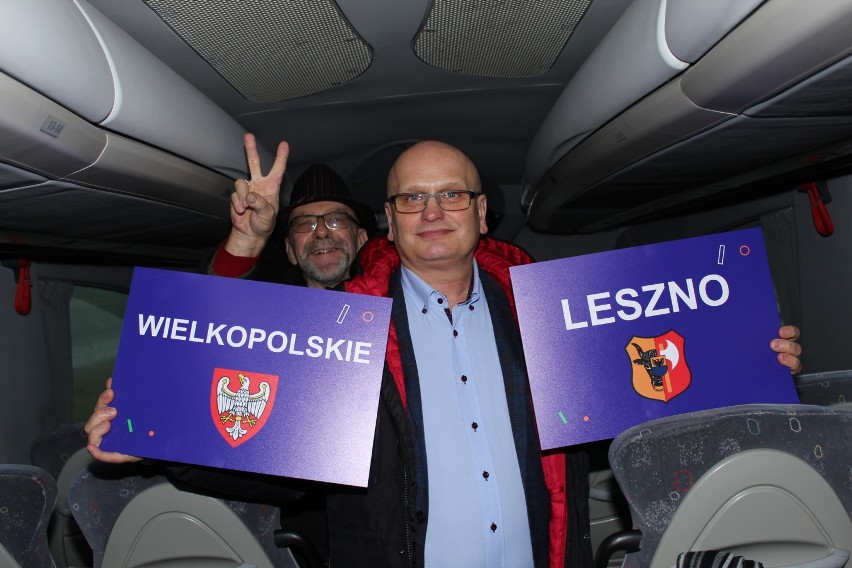 Leszczyńscy sympatycy partii Wiosna w Warszawie