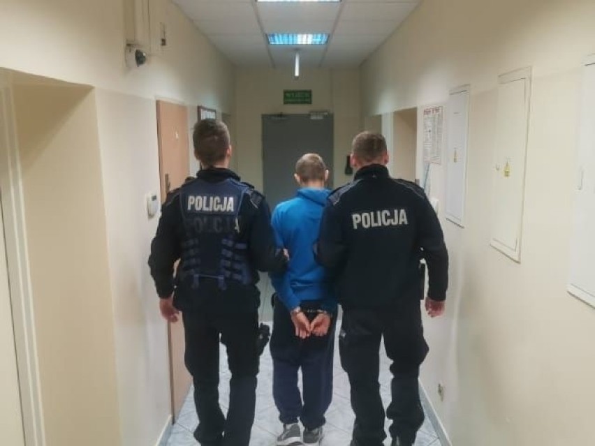 Rozbój w Łowiczu. Dwóch mężczyn napadło na 52-latka [ZDJĘCIA ZATRZYMANYCH] 