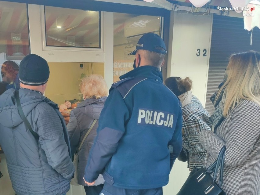 Będzińscy policjanci kontrolują targowisko miejskie oraz...