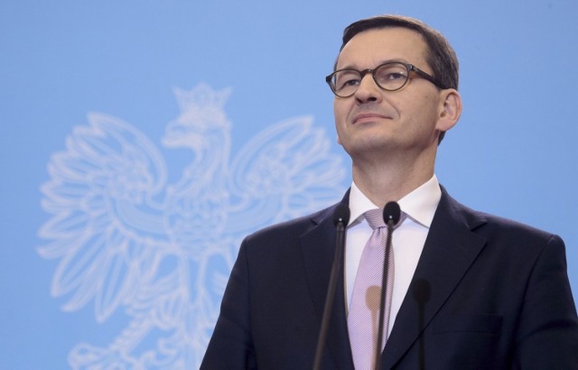 1. Mateusz Morawiecki, premier, poseł PiS
Debiutant w naszym zestawieniu, ale dopiero w tym roku premier pokochał Górny Śląsk i dostał się do Sejmu z katowickiej listy Prawa i Sprawiedliwości. Morawiecki nie jest najbardziej wyrazistym politykiem PiS, ale każda jego wypowiedź szefa rządu zawsze będzie analizowana i interpretowana przez media, wyborców i innych polityków. Czasem również tych na całym świecie. Pamiętacie np. gdy premier stwierdził, komentując kwestię roszczeń ofiary Holokaustu, że „nie ma zgody na jakiekolwiek odszkodowania i nie będzie tak długo, jak długo będzie rządzić PiS”? „To byłoby również pośmiertne zwycięstwo Hitlera” - powiedział Morawiecki. Reakcje wywołane poza Polską niektórzy mogliby nazwać skandalem międzynarodowym.