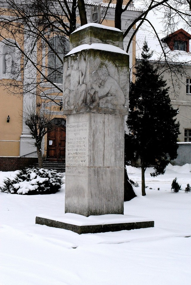 Pomnik poświęcony Wacławowi z Szamotuł po wielu latach starań w końcu zostanie odnowiony