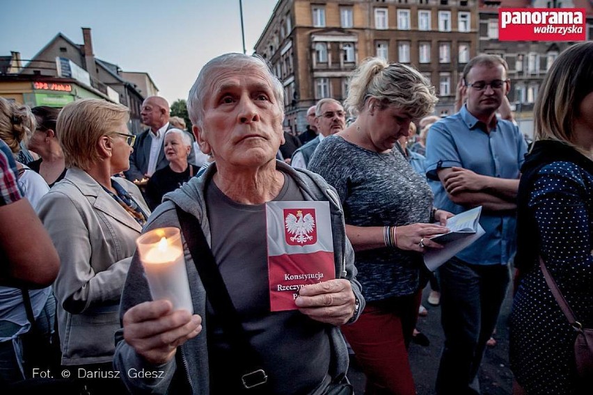 Wałbrzych: Niedzielny protest pod sądem