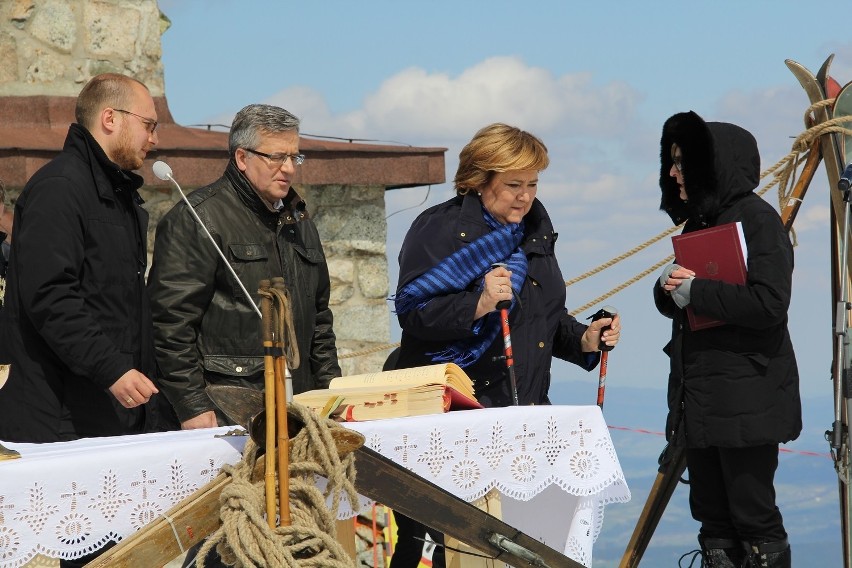 Tatry. Prezydent Komorowski na mszy na Kasprowym Wierchu [ZDJĘCIA]