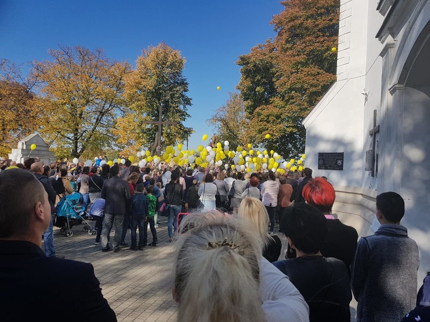 Plac i siłownia plenerowa już działają. Poddębiczanie...