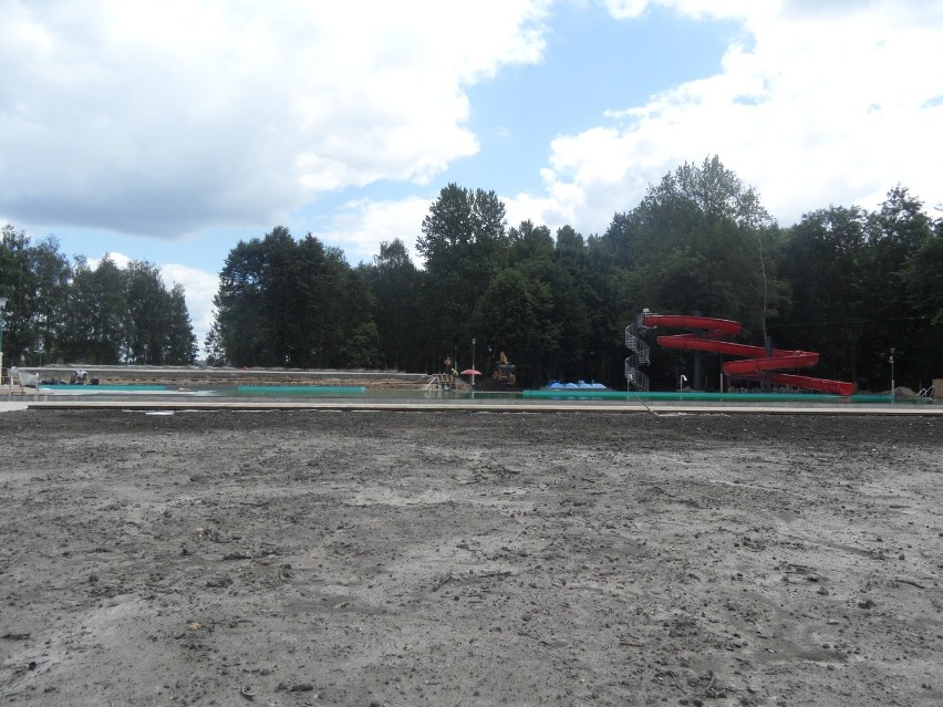 Postęp prac na terenie basenu ekologicznego na "Skałce"