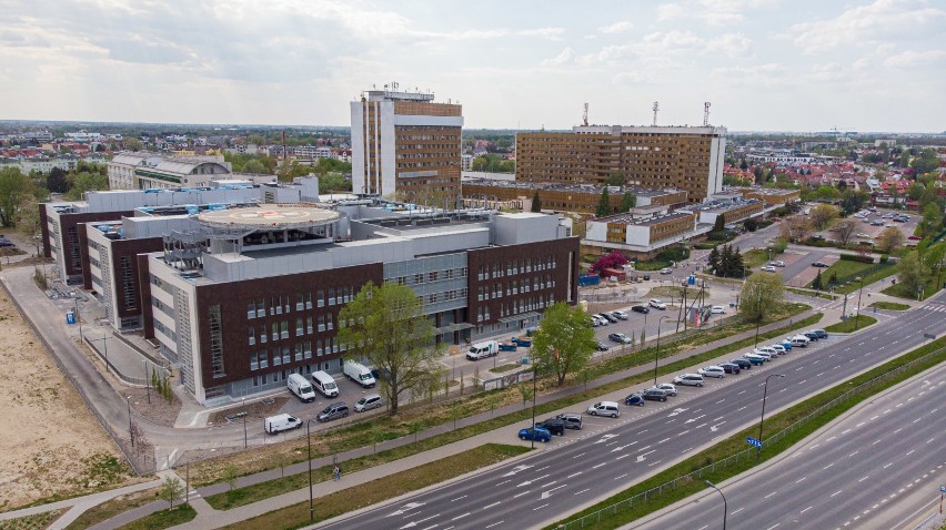 Szpital Południowy w przyszłym roku zacznie przyjmować pacjentów. Na Ursynowie stoi już gigantyczny budynek