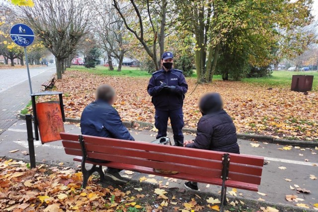 Policjanci kontrolują miejsca, w których mogą znajdować się bezdomni oraz inne osoby, którym może grozić wychłodzenie organizmu. Proszę jednak o pomoc...