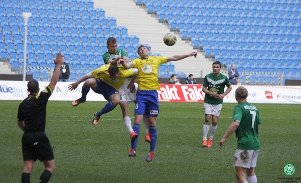 Bramki: Piotr Giel 52&#8217;, Piotr Reiss 79&#8217; (kar.)

Żółta kartka: Mateusz Górka Sędzia: Rafał Rokosz (Śląsk)

Warta Poznań: Jakub Słowik - Grzegorz Bartczak, Krzysztof Sobieraj, Łukasz Jasiński, Przemysław Otuszewski, Maciej Mysiak, Filip Marciniak, Bartosz Bereszyński (66&#8217; Michał Jakóbowski), Tomasz Magdziarz, Łukasz Grzeszczyk (56&#8217; Piotr Reiss), Piotr Giel (72&#8217; Paweł Piceluk)