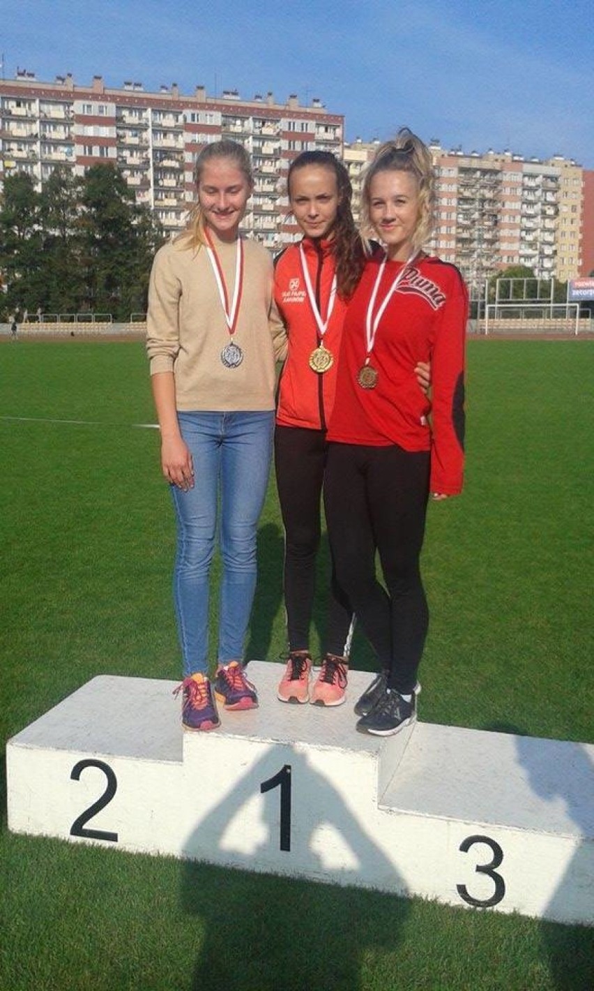 Medale lekkoatletów UKS "Tempo 5" z Przemyśla