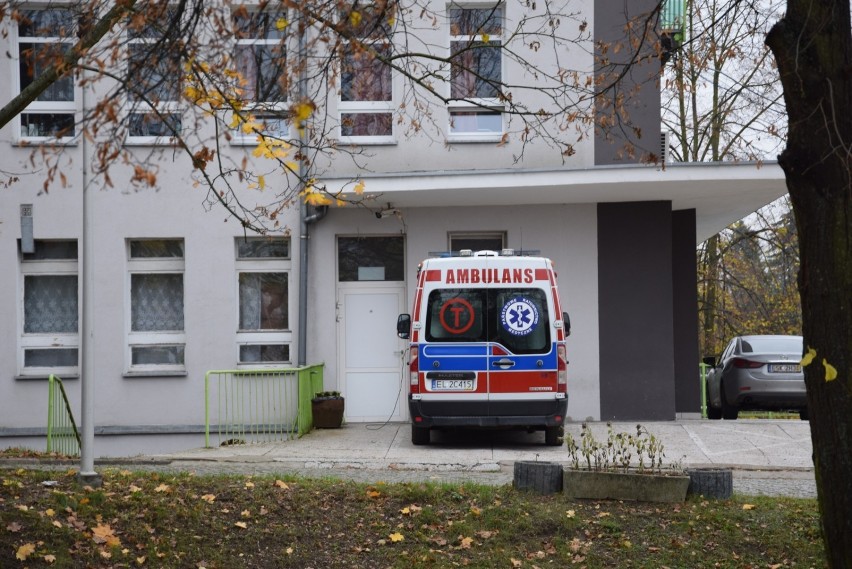 Szpital w Skierniewicach przekształcają w covidowy. W środku jest już wojsko