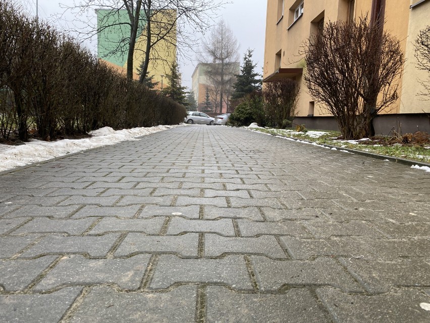 Uwaga na zamarznięte chodniki na terenie Olkusza i okolic