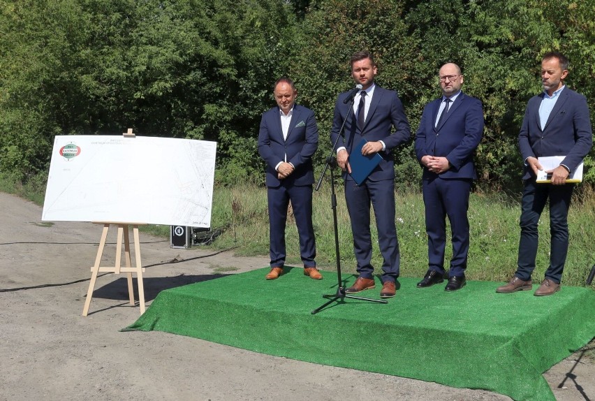 Jest zielone światło. Rusza budowa Centrum Szkoleniowego Akademii Radomiaka Radom. Są pieniądze, jest zgoda na budowę. Zobacz zdjęcia