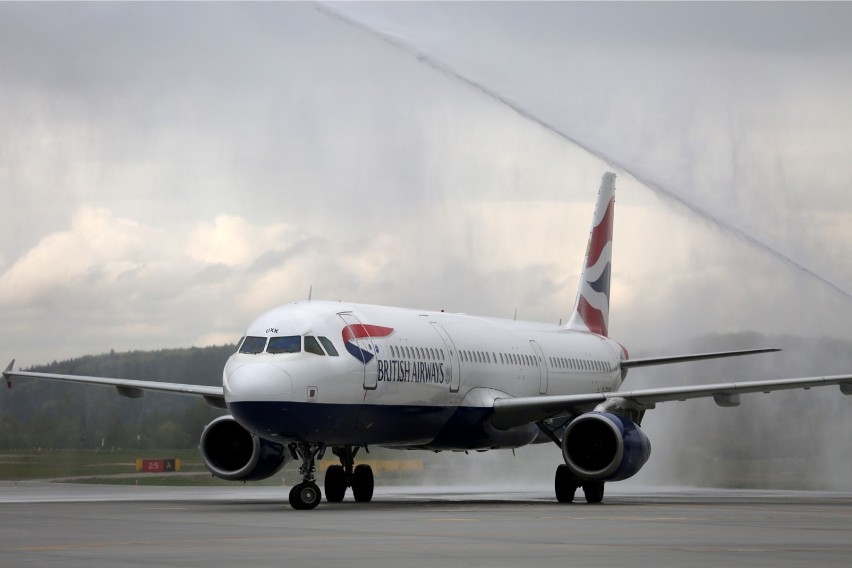 British Airways

Największymi brytyjskimi liniami lotniczymi...