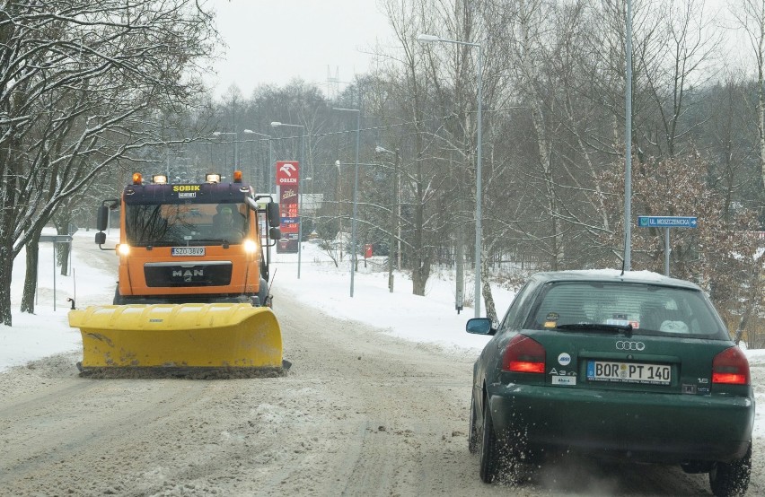 Dzienny wyjazd służb odśnieżania w Jastrzębiu kosztuje 20...