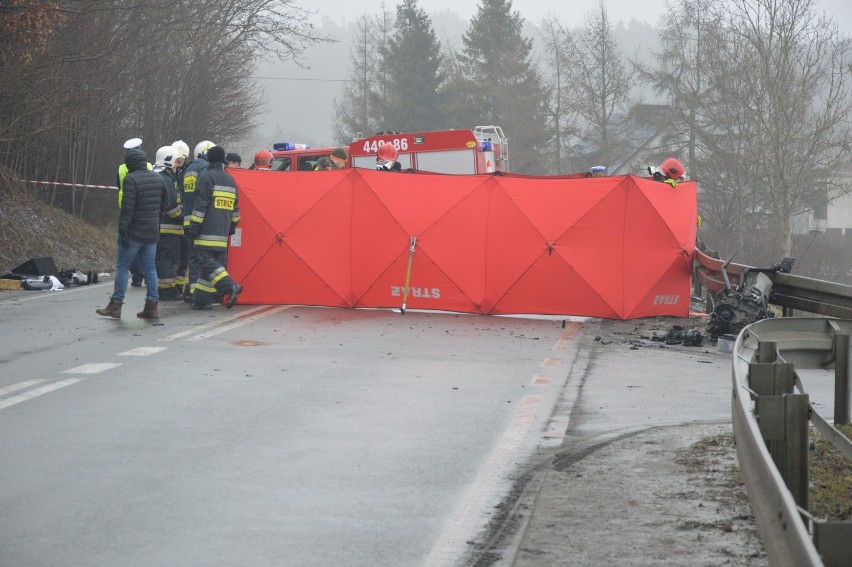 Śmiertelny wypadek w Żukowie 31.01.2019. Czołowe zderzenie...