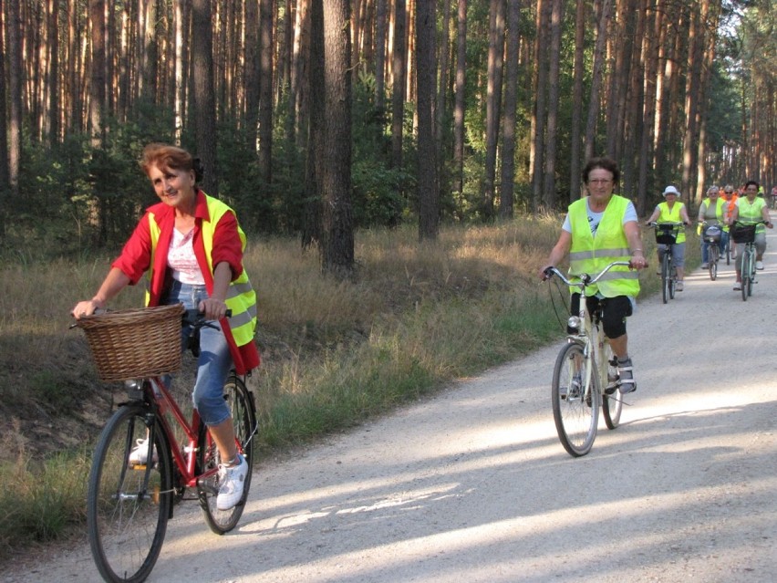 Wielopokoleniowa wycieczka rowerowa szlakami gminy Dziadowa Kłoda