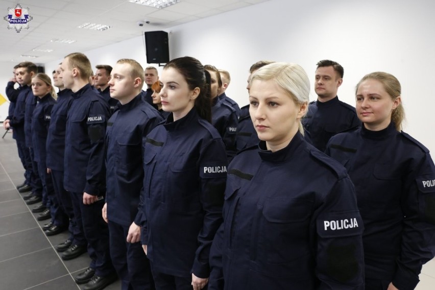 Nowi funkcjonariusze w lubelskiej policji. W środę złożyli ślubowanie (ZDJĘCIA)