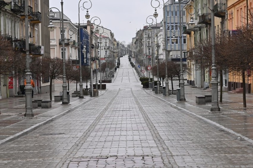 Choć w kalendarzu wiosna, to na zewnątrz chłodno i ponuro....