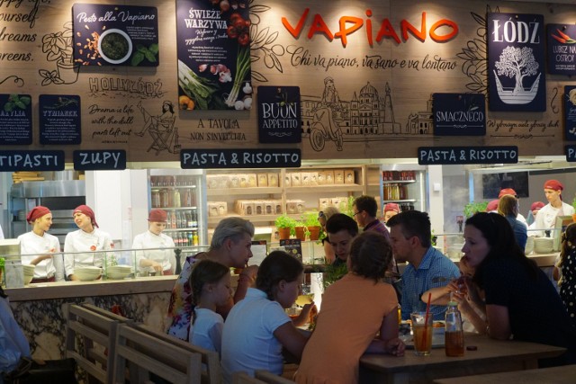 Vapiano, nowa restauracja w Łodzi (Sukcesja, al. Politechniki 1). Otwarcie lokalu odbyło się 1 września 2016 roku