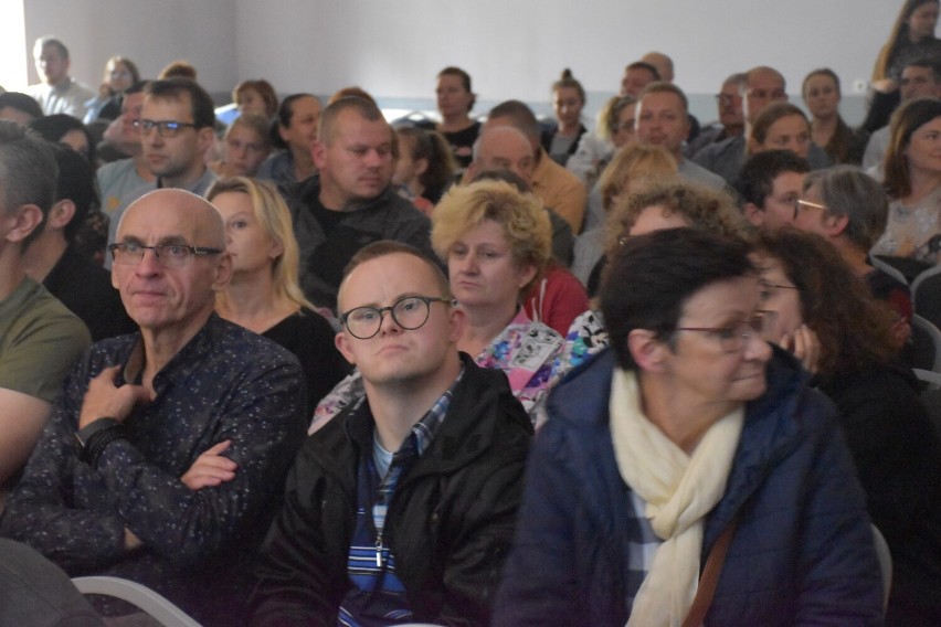 Dobrzyca. Przemek Kossakowski zawitał do Dobrzycy. Przekonał...