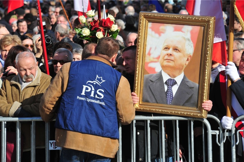 Rocznica Katastrofy Smoleńskiej 2017. Filmy, koncerty i...