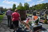 Zdewastowane groby na cmentarzu w Piekarach Śląskich. "Człowiek ma po prostu żal"