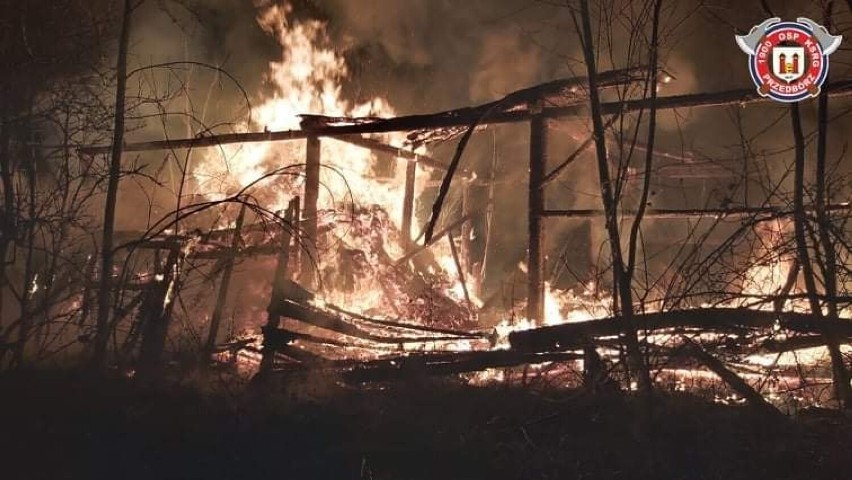 Gmina Masłowice. Pożar stodoły w Kawęczynie. Przyczyną podpalenie