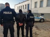 Bełchatów. Mężczyzna, który potrącił kobietę na przejściu i uciekł z miejsca, jest już w rękach policji