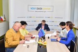 Gmina Nowy Dwór Gdański. Podpisano umowę na drugi etap przebudowy chodników w Kmiecinie 