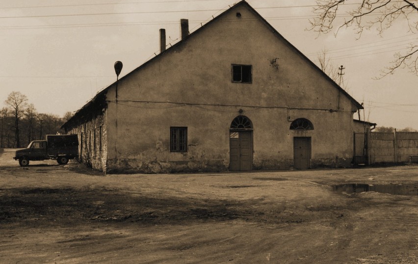 Ściana wschodnia głównego budynku walcowni, 1992 r.;...