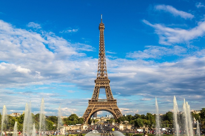 Paryż to jedno z najpopularniejszych wśród turystów miast...