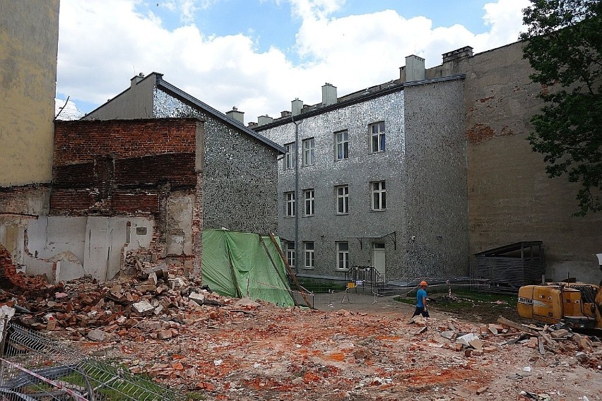 Rozbudowa pasażu Róży potrwa do wiosny 2021 roku i pochłonie...