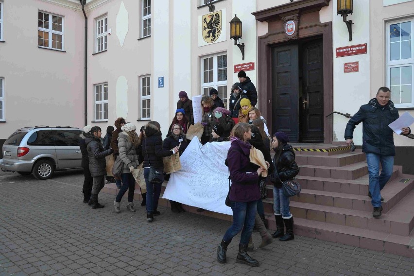 Lębork.Uczniowie poprosili o pomoc kuratorium w Gdańsku