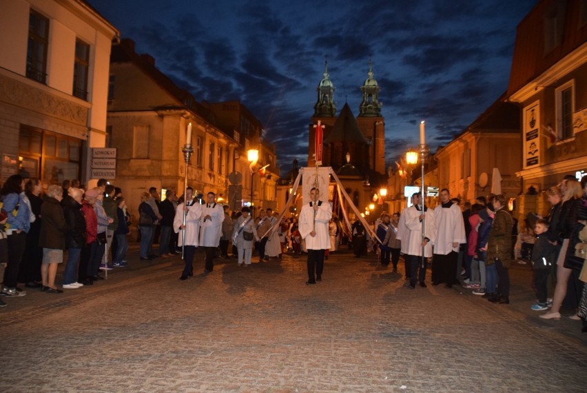 Odpust ku czci św. Wojciecha. Procesja z Bazyliki Prymasowskiej do kościoła pw. św. Michała