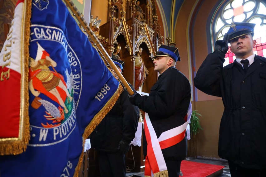 Pogrzeb mł. bryg. Macieja Dobrakowskiego, zasłużonego...