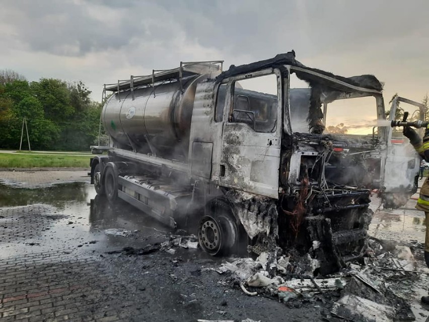 Ciężarówka przewożąca krew spłonęła w Laskowicach...