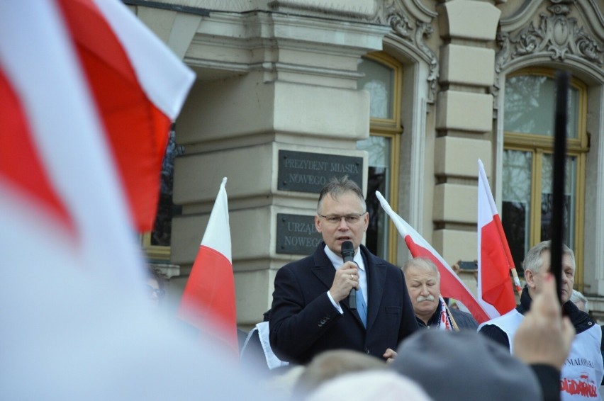 Wiec Wolnych Polaków na nowosądeckim rynku zgromadził tłumy